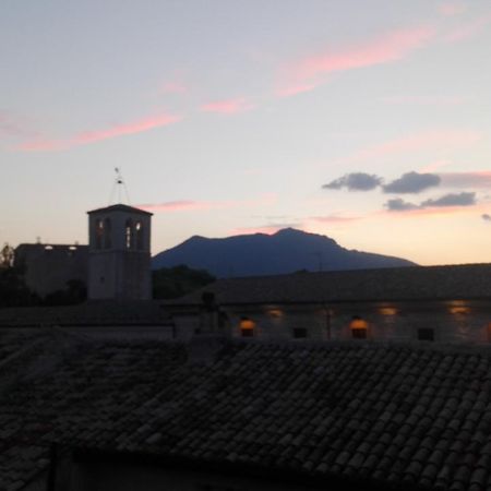 Palazzetto Bentivoglio Villa Sassoferrato Bagian luar foto