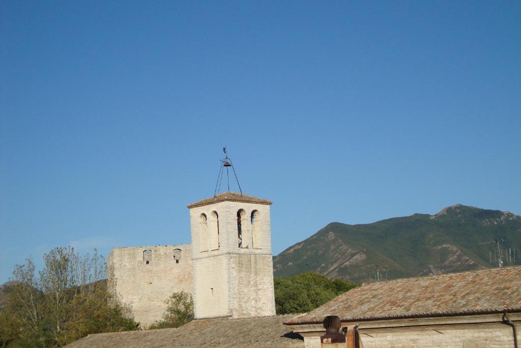 Palazzetto Bentivoglio Villa Sassoferrato Bagian luar foto
