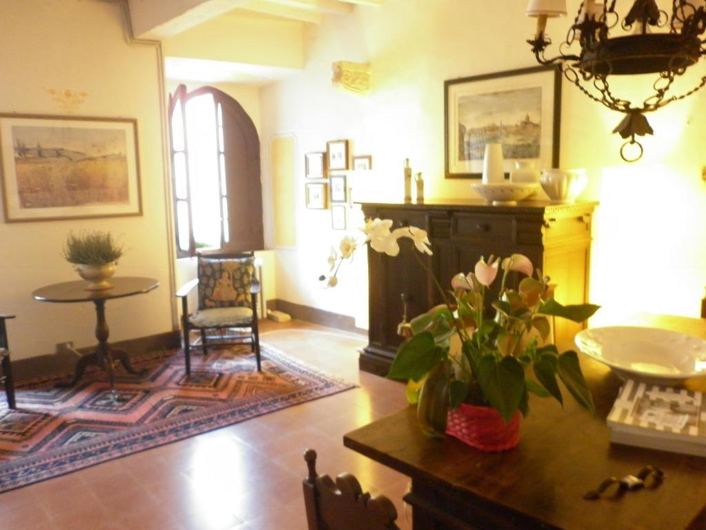 Palazzetto Bentivoglio Villa Sassoferrato Bagian luar foto