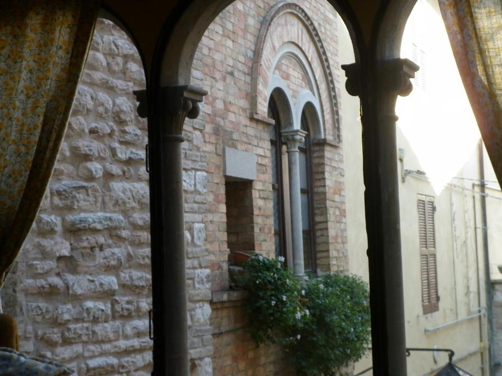 Palazzetto Bentivoglio Villa Sassoferrato Bagian luar foto
