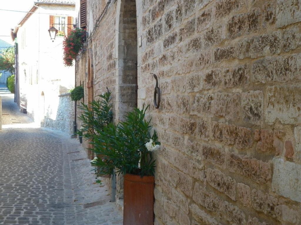 Palazzetto Bentivoglio Villa Sassoferrato Bagian luar foto
