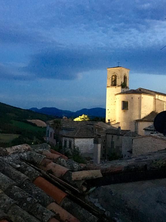 Palazzetto Bentivoglio Villa Sassoferrato Bagian luar foto