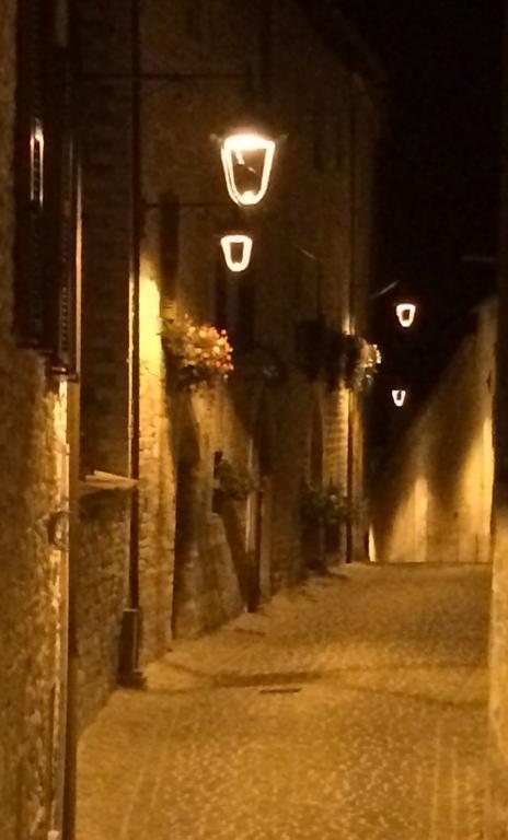 Palazzetto Bentivoglio Villa Sassoferrato Bagian luar foto