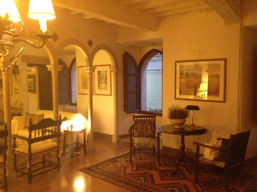 Palazzetto Bentivoglio Villa Sassoferrato Bagian luar foto